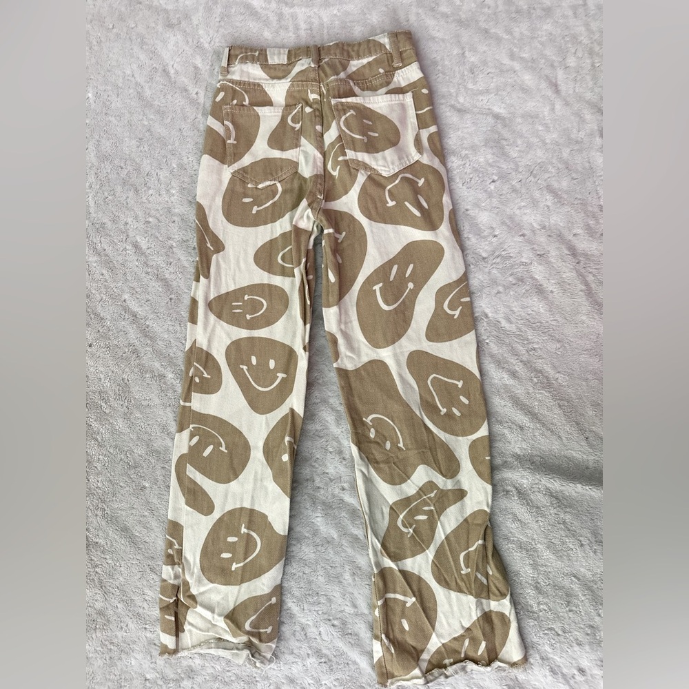 BAILEY ROSE High Rise Smiley Face Jean - Picture 4 of 12